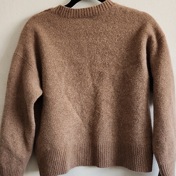 Everlane Brown Crewneck Sweater with Relaxed Fit - Picture 2 of 11